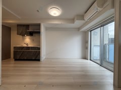 パレステージ上野入谷　402号室