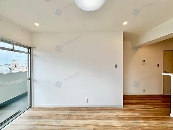 マンション初穂赤羽 701号室
