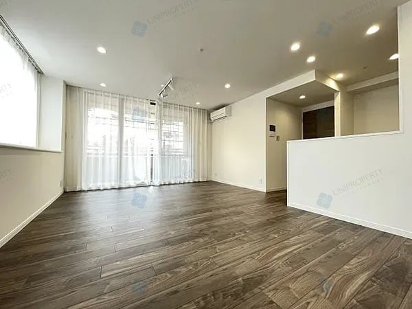 アルヴァローレ西ケ原 202号室
